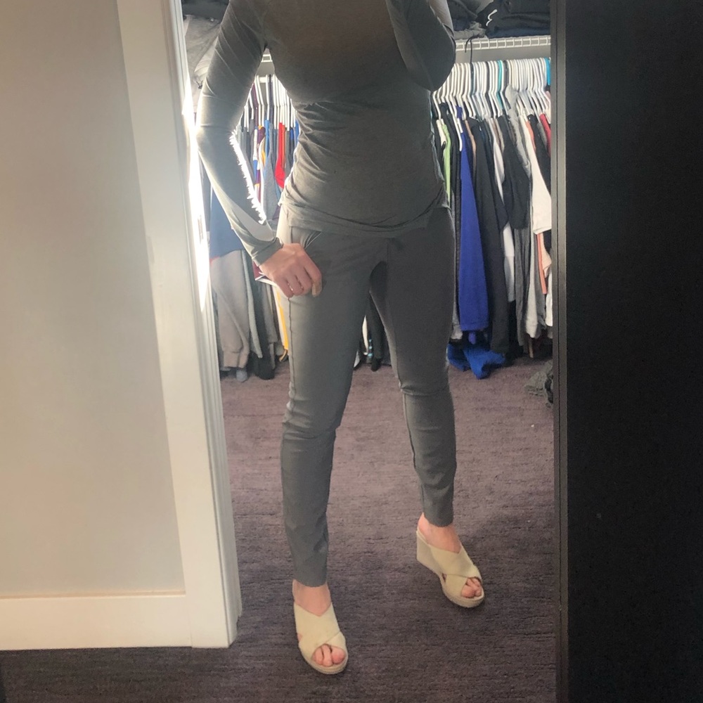 Columbia grey skinny size small pant